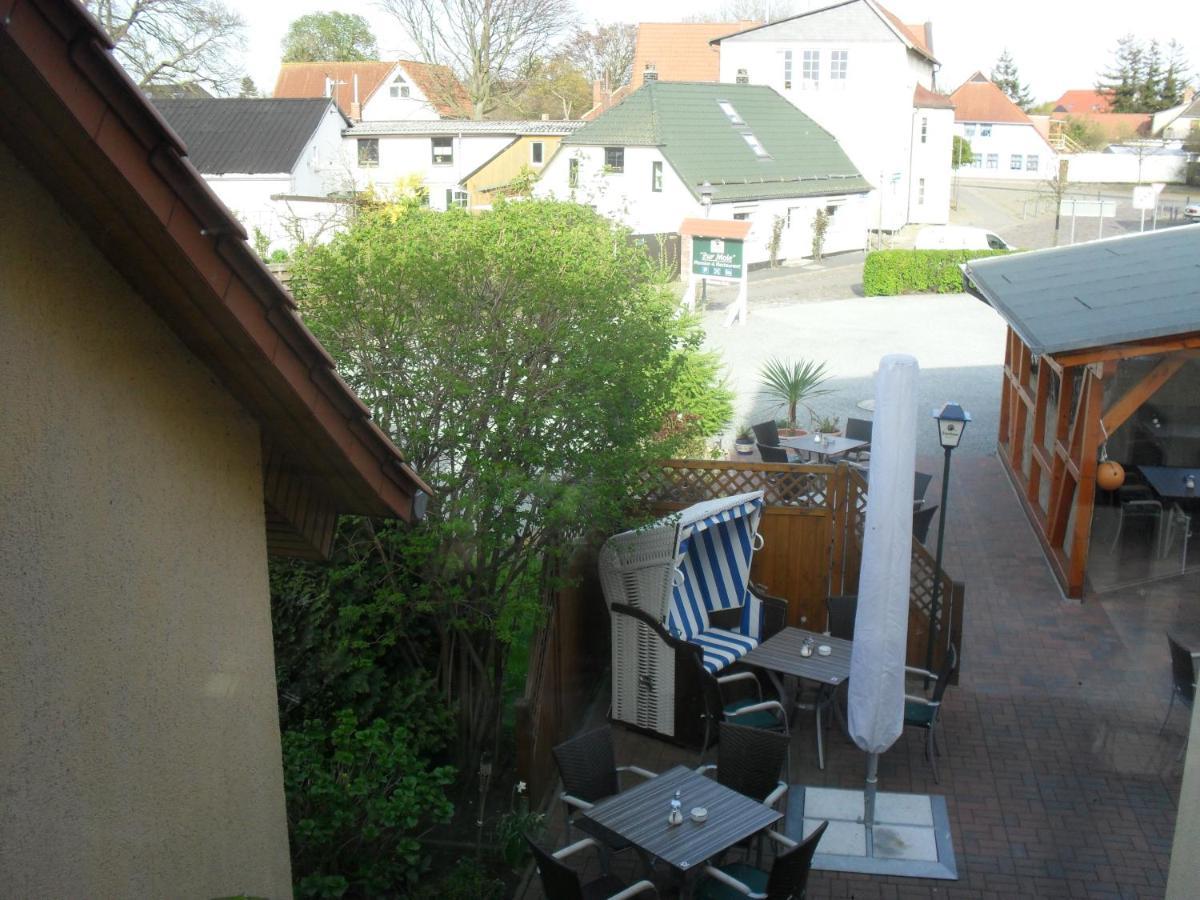 Hotel - Pension Zur Mole Wiek auf Rügen Exterior foto