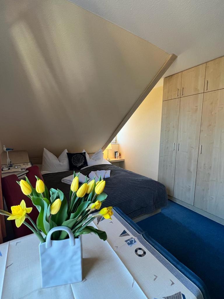 Hotel - Pension Zur Mole Wiek auf Rügen Exterior foto